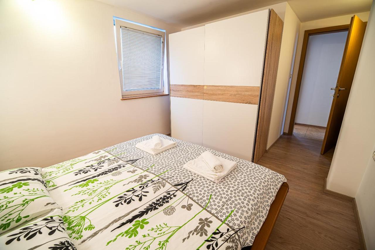 Apartments Ole Tolmin Extérieur photo